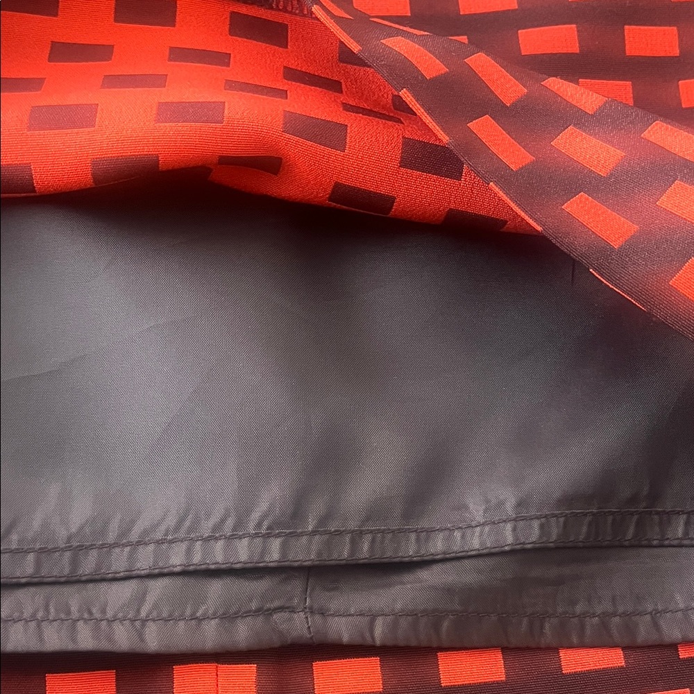 LOFT Red and Navy Geometric Mini Skirt Sz 0P - Picture 4 of 5